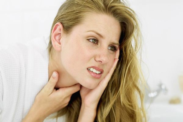 Đau họng đau tai, đau đầu và các biến chứng không hề đơn giản